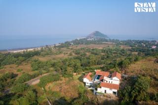 StayVista at Ekan By The Sea - Pool, WiFi - 7