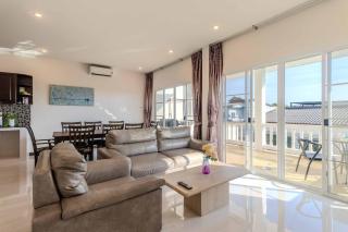 V274 Prime Location Large Terrace Pool View BBQ - 5