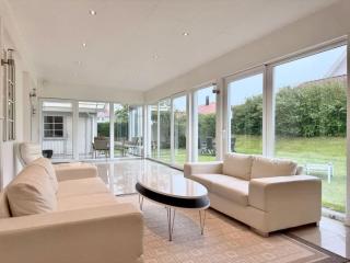 Workers Villa - 7 BR - 15 Beds - 3 Bath - 5