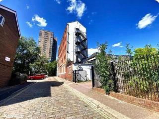Aylward Queen Street, Studio Apartment Near City Centre, Gunwharf Quays - 5