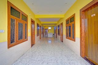 FabHotel Mandakini Destination - 9