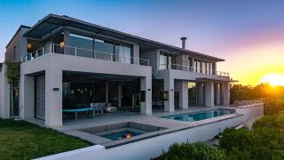 Oystercatcher Oceanfront Villa - Romansbaai Estate - 2