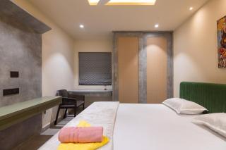 RR Home's, 2BHK-II Near US Consulate, Gachibowli - 6