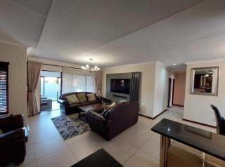 Comfort Luxury Villa Pretoria - 1