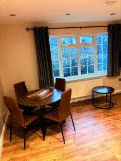 Spacious and cosy 1 bed flat - 4