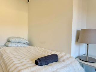 Central Apartment - 2 BR - Central Gothenburg - Near The Avenue - Gothenburg - 0