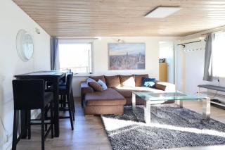 Premium Villa - 5 Beds - 3 BR - Parking - 8