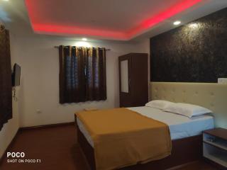 Lush Green View Cottage 3BH - 3