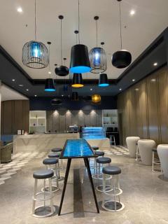 Hotel Four Season - Gomtinagar - Lucknow - Lucknow - 1