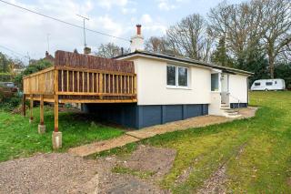 East Sussex rural hideaway with private hot tub & garden - 5