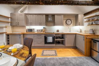 Grade II Listed Top Floor Flat in Central Banbury - Pass the Keys - 9