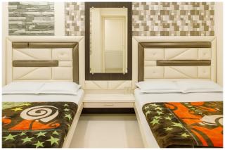 Hotel Premium IN Tulsi GH Near Shri Mahakaleshwar Jyotirlinga Temple - Fully Air Air Conditioning Rooms - Prime Location - Ujjain - 3