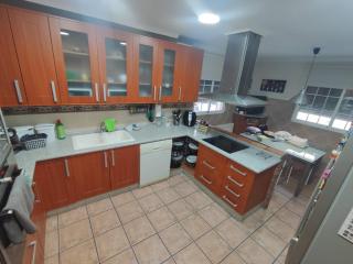 Villa Loli, Chalet con piscina, cerca de la playa y la ciudad - 8