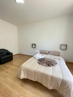 Tamarin APT 2 wPool- 4 min from Beach - 5