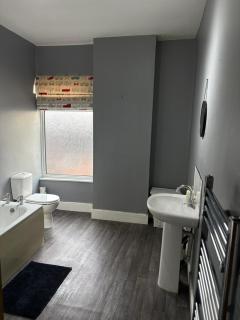 Stoke Work Stay - Contractors and Families - Sleeps 6 - 4