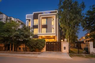 Via Merriment City - 0