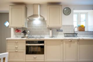 The Innkeepers Lodge in Cerney Wick - 4
