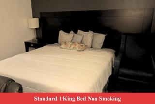 Blue Way Inn by Jasper Hutchinson - 1