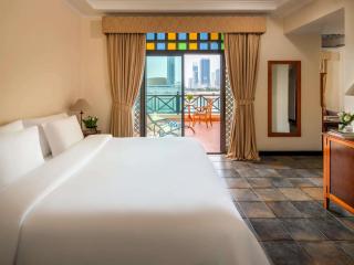 Novotel Bahrain Al Dana Resort - 4