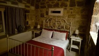 Isıtmalı Havuzlu Otantik Taş Ev - 1