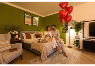 Bright City Studio with Balcony in Bucharest - 0