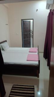 Shri Ram Bhavan- Family Only Homestay - 9
