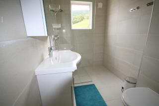 Quiet Fjord House in Utvik with Panoramic Views, Spacious and Private - 2