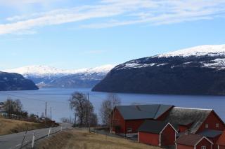 Quiet Fjord House in Utvik with Panoramic Views, Spacious and Private - 4