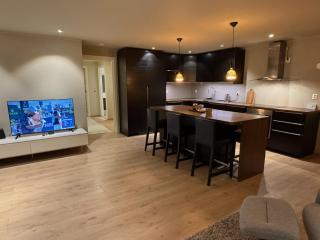 Breivang Large 3-Bedroom Apartment - Tromsø - 6