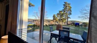 Worker and Families Villa Near the Lake - 3 BR - 6 Beds - Parking - Near Volvo - 4