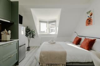 Nestio | West Kensington Designer Studios! - 5