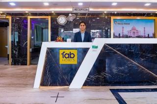 FabHotel Swess Grand - 8