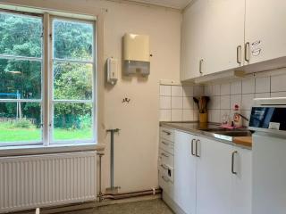 Workers Dream Villa - 10 BR - 14 Beds - Volvo - 4