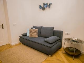 Rose Essence Suite - 3