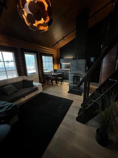 Arvoneliöt Lomahimos 18 - 3