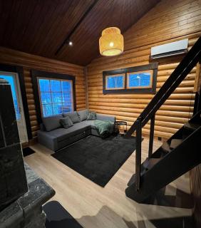 Arvoneliöt Lomahimos 17 - 8