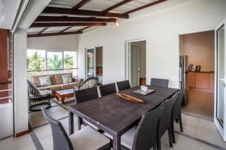 Three-bedroom at Jardin du Cap with shared pool - 3