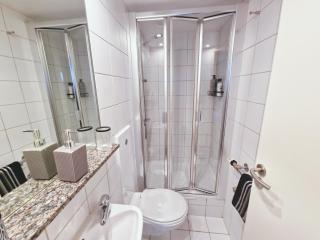5 star Luxury Apartment in City Centre with views - 6