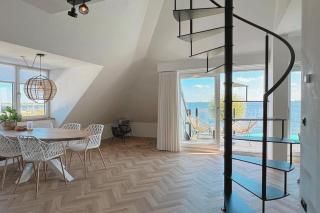 Lake House 10 - 4 Person Lake view apartment! - 0