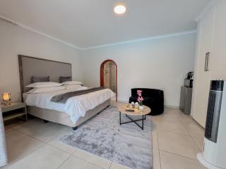 Berrybliss Guesthouse - Sandton - 8