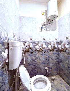 Majestic Inn Home Stay - 7