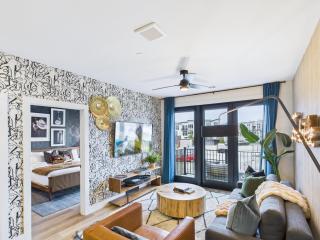 Bourbon Street Blues-Odyssey-Pool&Gym-Mins 2 Broadway - 5