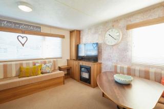 Host & Stay Cosy Cove - 9