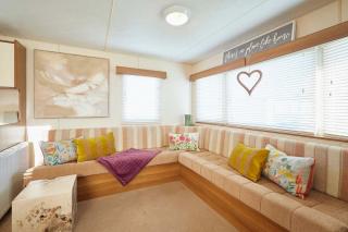 Host & Stay Cosy Cove - 1