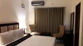 Modern and Budget Friendly Guestroom in Gulberg Near MM Alam Road Lahore - 1