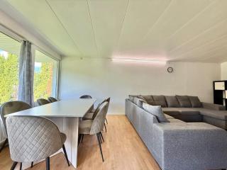 Workers Villa - 3 Bath - 11 Beds - Parking - Volvo - 0