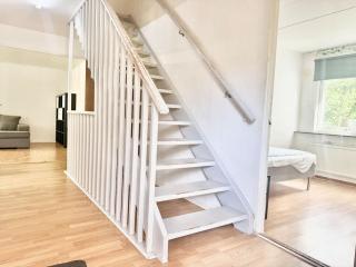 Workers Villa - 3 Bath - 11 Beds - Parking - Volvo - 3