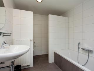 Country House in a hotel atmosphere with Sauna in Swolgen - 3