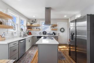 BikeslParkPasslPizzaOvenlSnoConelYouTubeTVlEV - 9