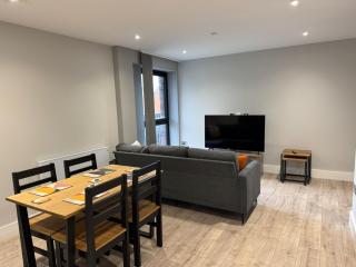Modern & Spacious Studio Apartment in Leicester - 1